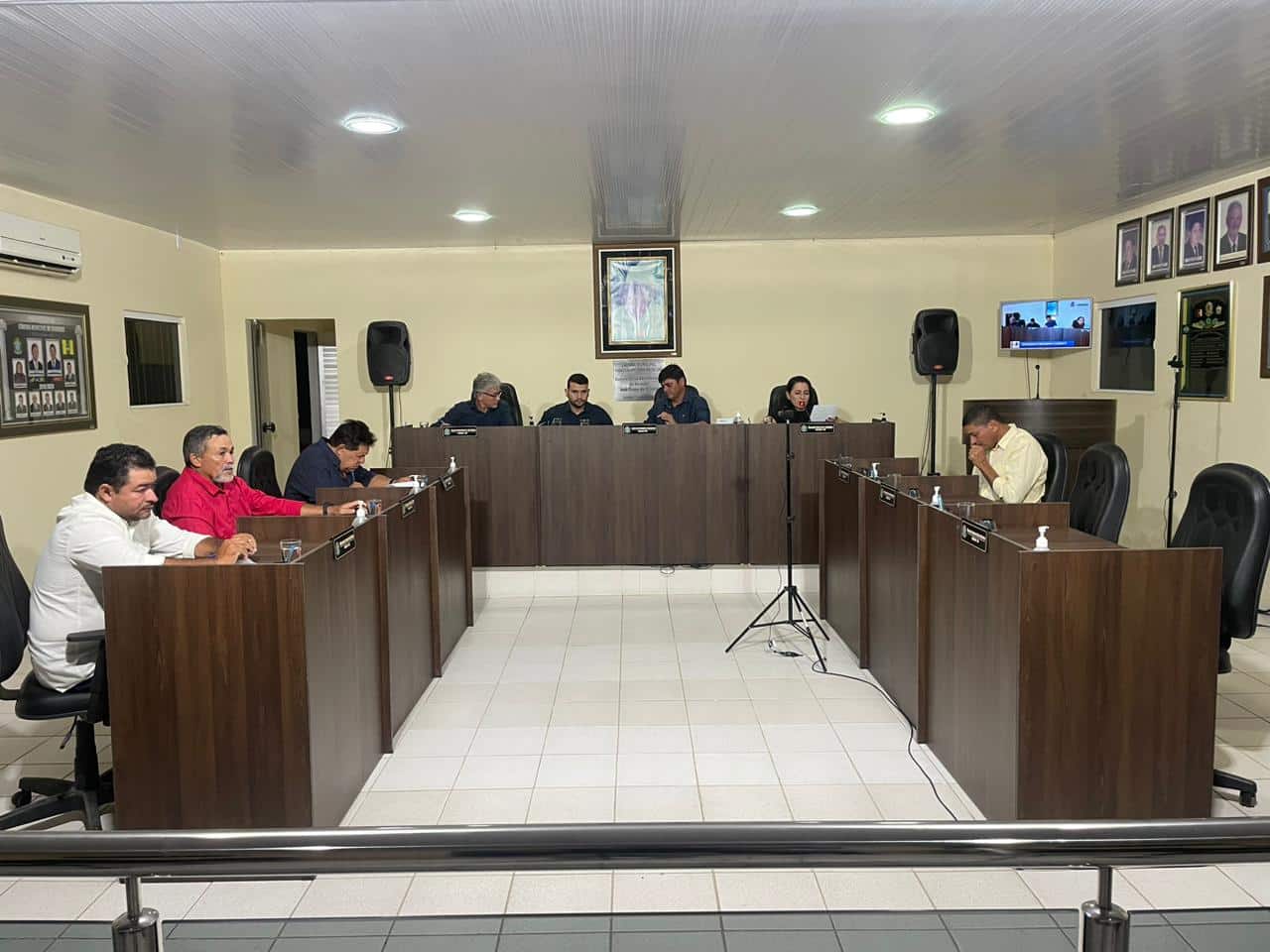 Câmara de Caraúbas aprova importantes projetos em sessão ordinária